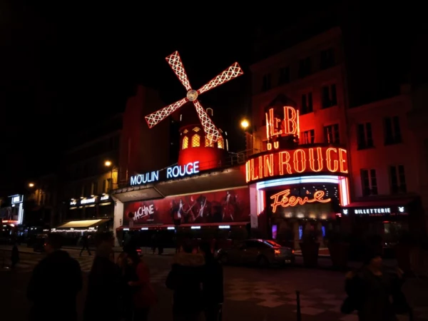 ToF Behang Parijs molen Moulin Rouge