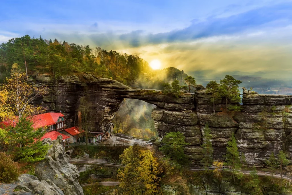 ToF Fotobehang natuur Pravcicka brana-rots in Boheems Zwitserland