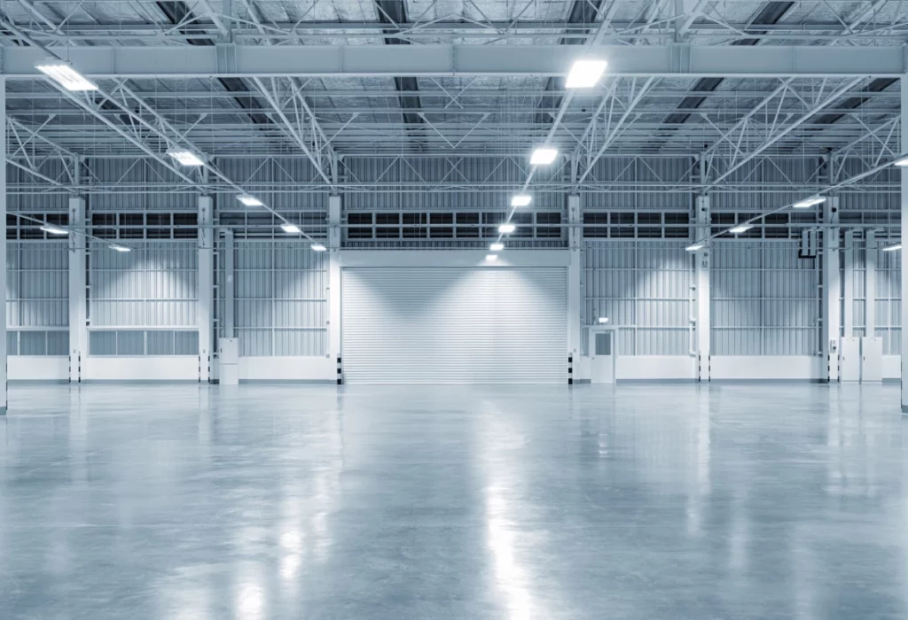 ToF Fotobehang industrieel fabrieksgebouw met betonnen vloer