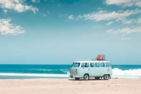 ToF Behang strand met hippie busje