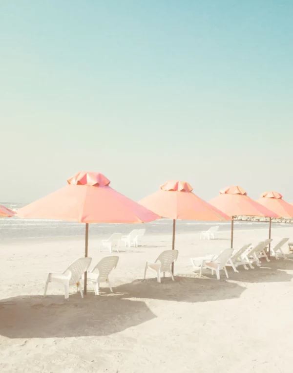 ToF Behang strand met roze parasollen